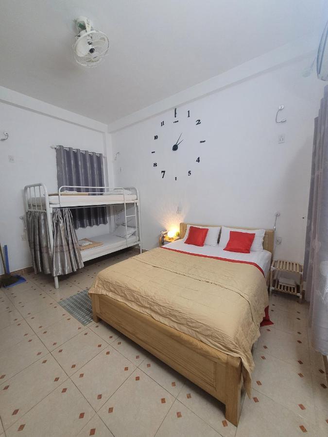 بيت شباب Saigon Cozy House & Coffee مدينة هوشي منه المظهر الخارجي الصورة
